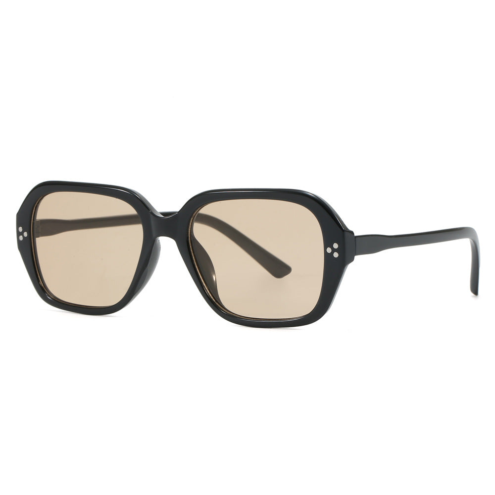 Women's fashionable oversized sunglasses in elegant design Bowlift
