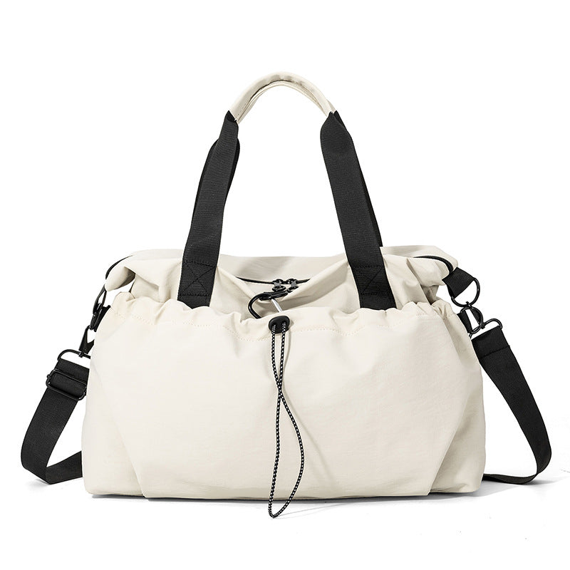 Practical sports and travel bag Bowlift