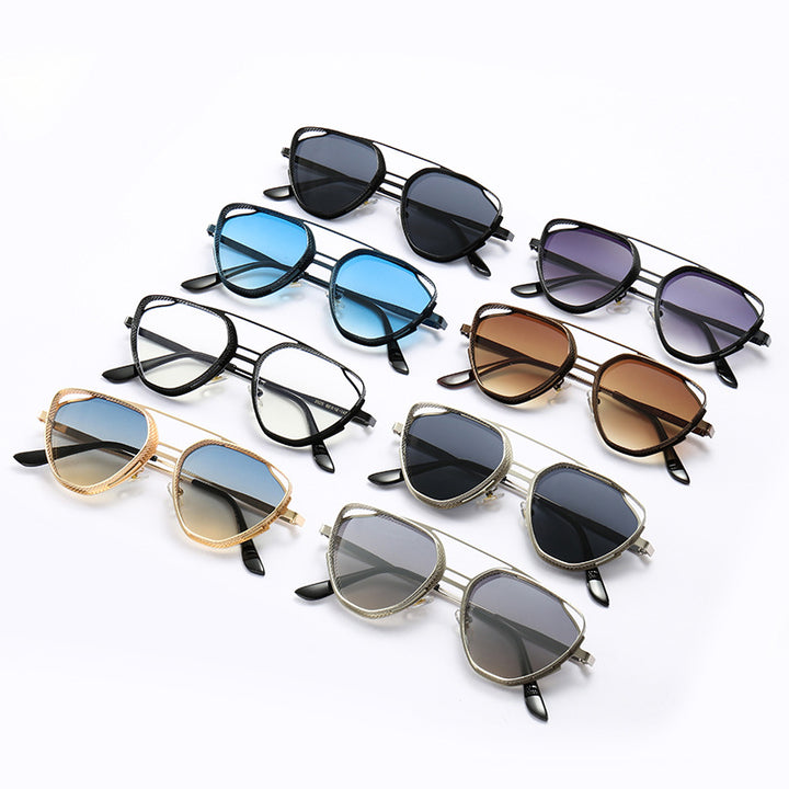 Ladies extravagant sunglasses in modern polygon design Bowlift