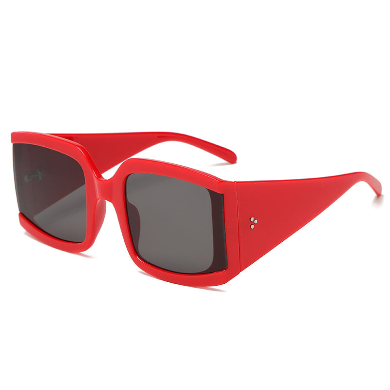 Women's oversized sunglasses in modern minimalist style Bowlift