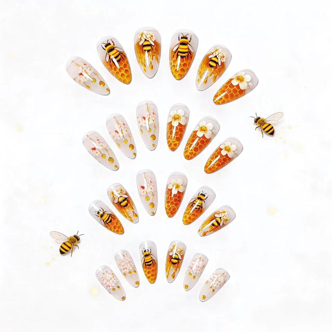 Artificial nails with honeycomb design Bowlift
