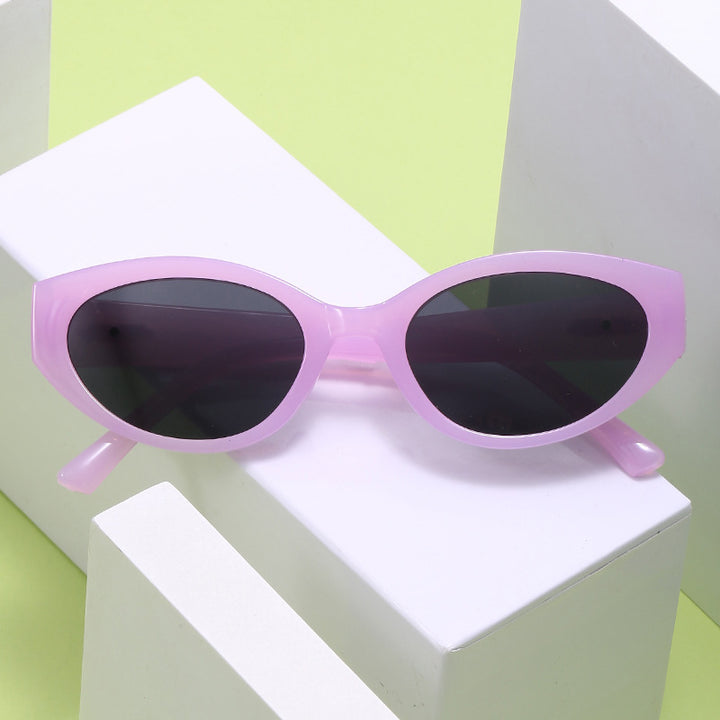 Women's Cat-Eye Sunglasses with Elegant Plastic Frame Bowlift