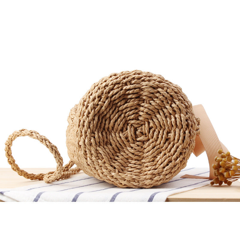 Charming Handbag Made of Woven Natural Material Bowlift