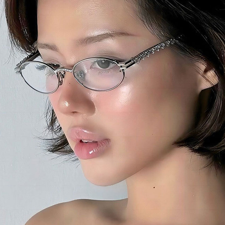 Women's fashionable sunglasses with decorative frame and stylish accents Bowlift