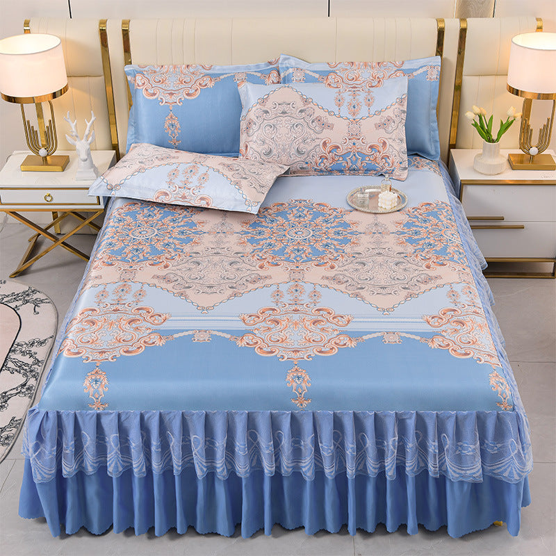 Ladies daybed cover with playful bear motif Bowlift
