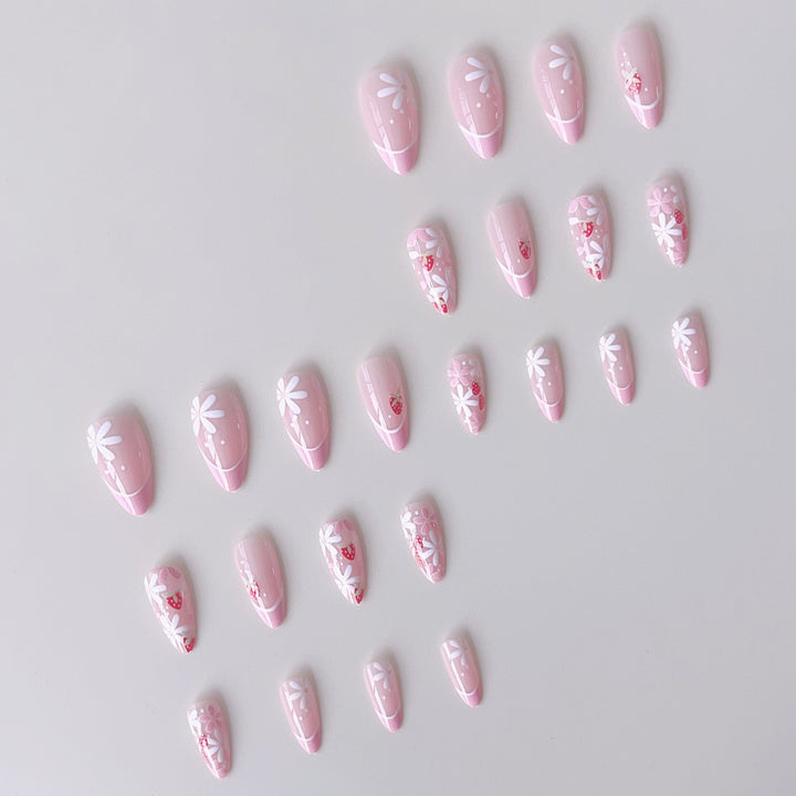 Artificial nail set with playful flower and strawberry motifs Bowlift