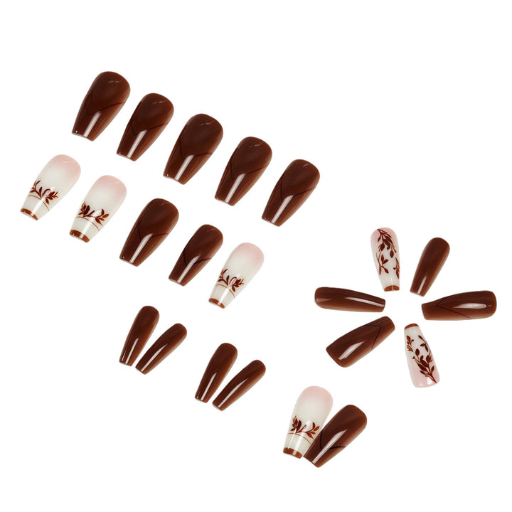 Elegant Artificial Nails with Filigree Leaf Patterns Bowlift