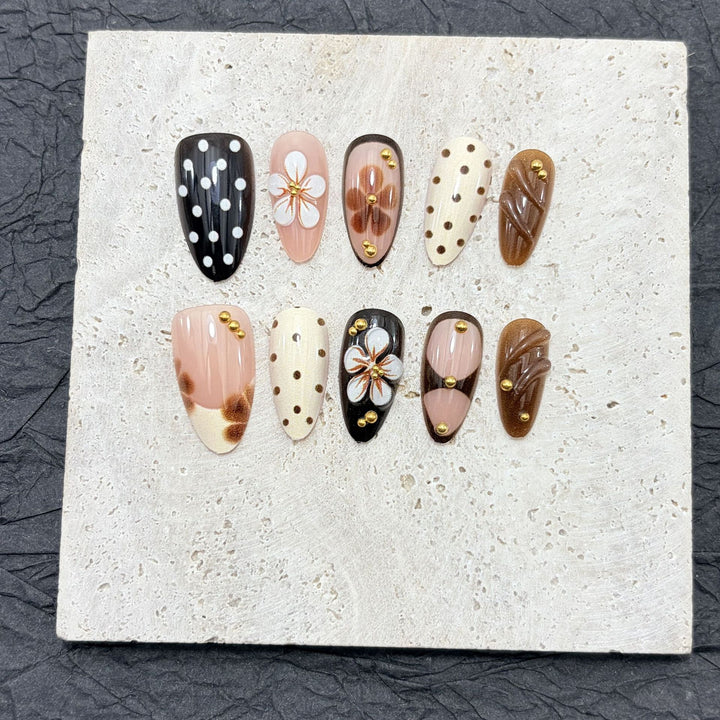 Floral Design Press-On Nail Art Bowlift