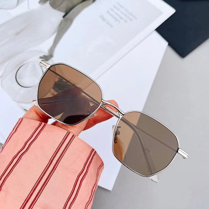 Square sunglasses with high-quality frame Bowlift