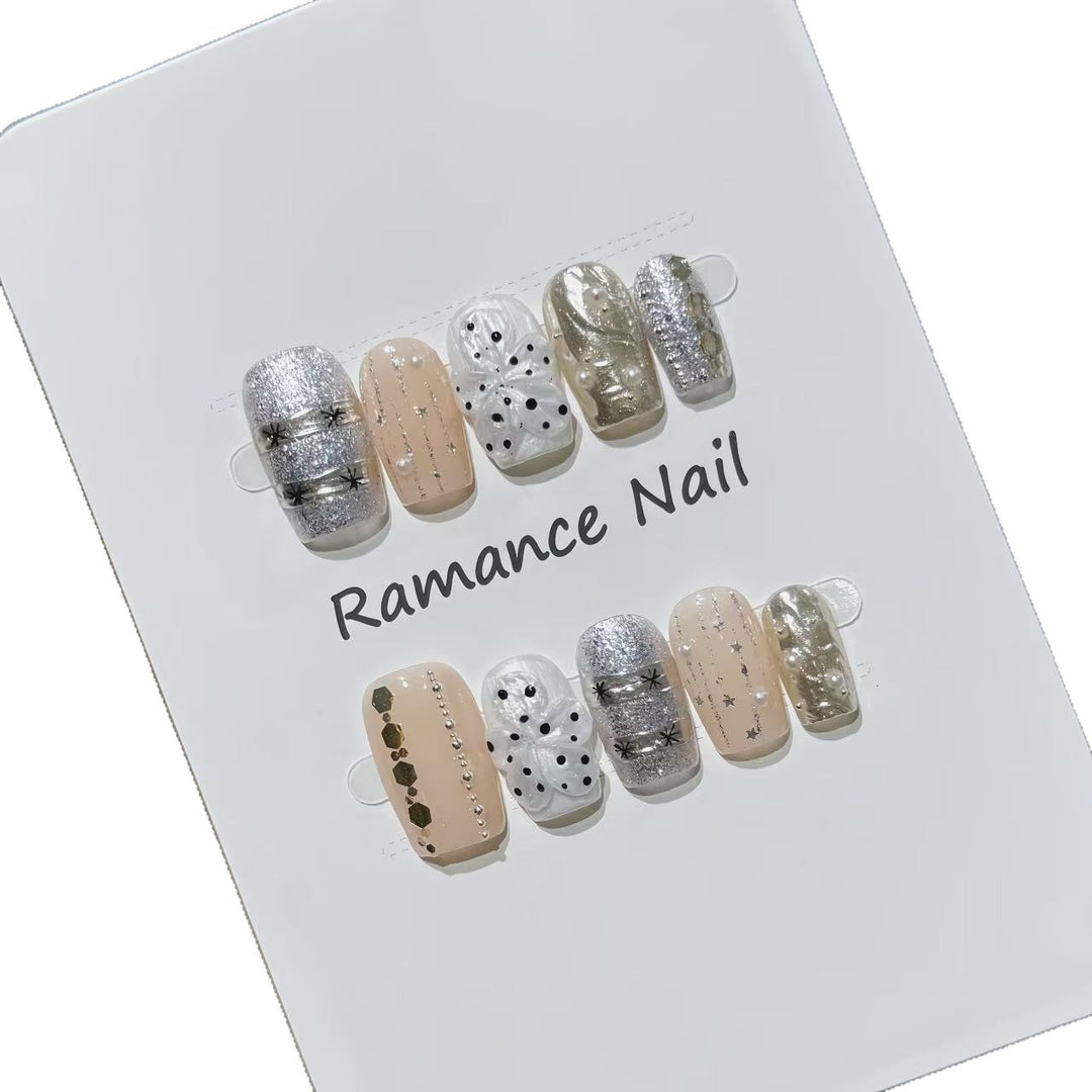 Stick-On Nail Art Bowlift