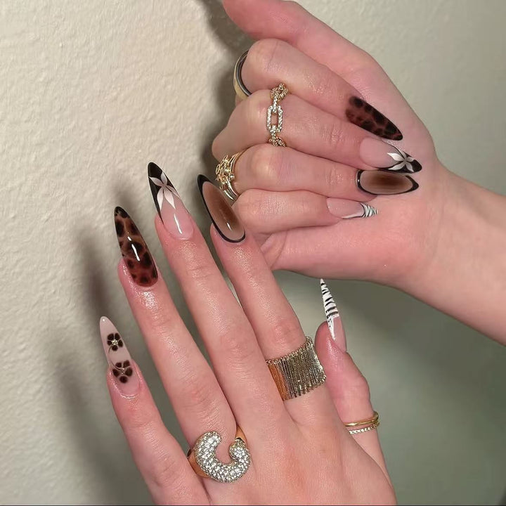 Artistic Stiletto Nail Set Bowlift