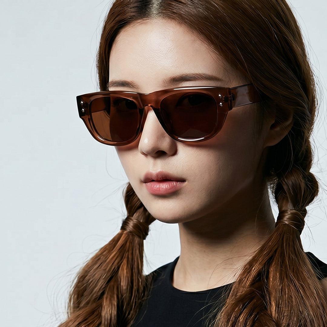 Women's fashionable sunglasses in trendy rectangle design Bowlift