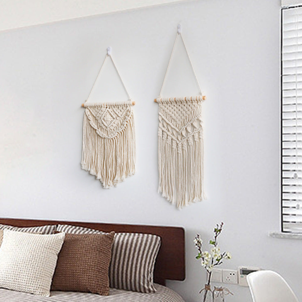Macramé Wall Hanging with Artistic Fringes