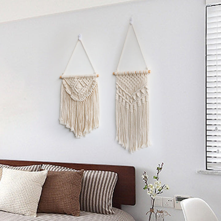 Macramé Wall Hanging with Artistic Fringes