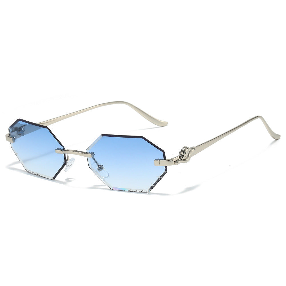 Fashion-Forward Angular Sunglasses Bowlift