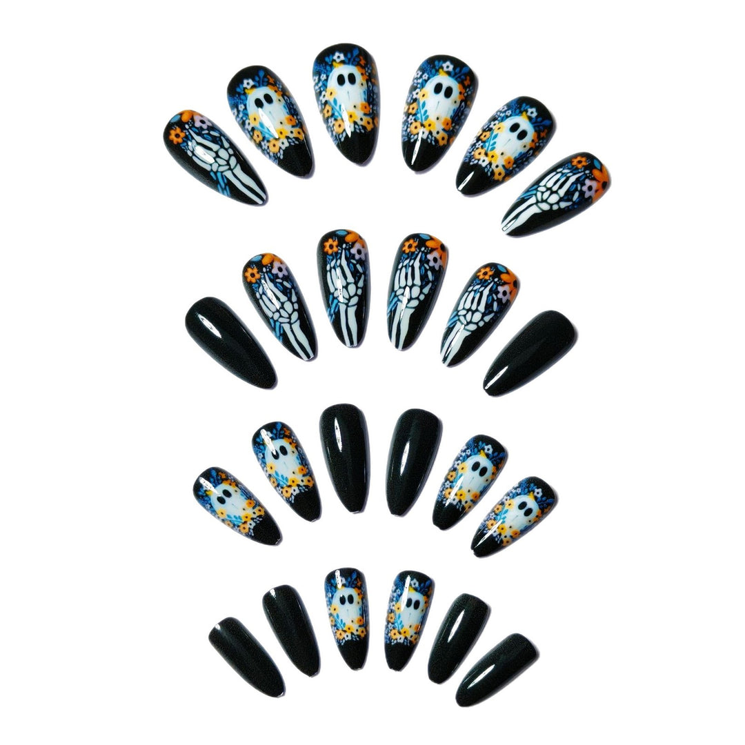 Art Nails in Creative Skull Design Bowlift