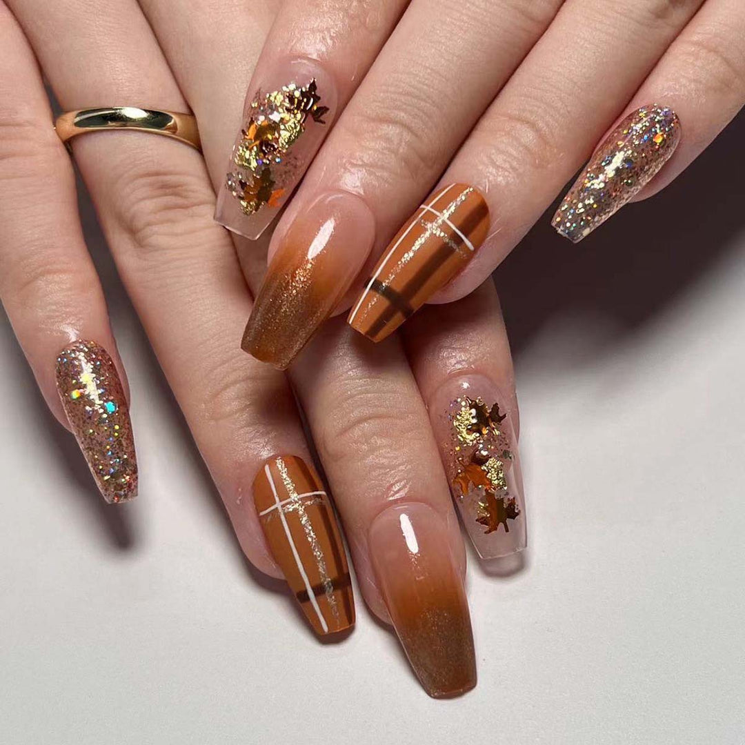 Artful nail art with sparkling accents Bowlift