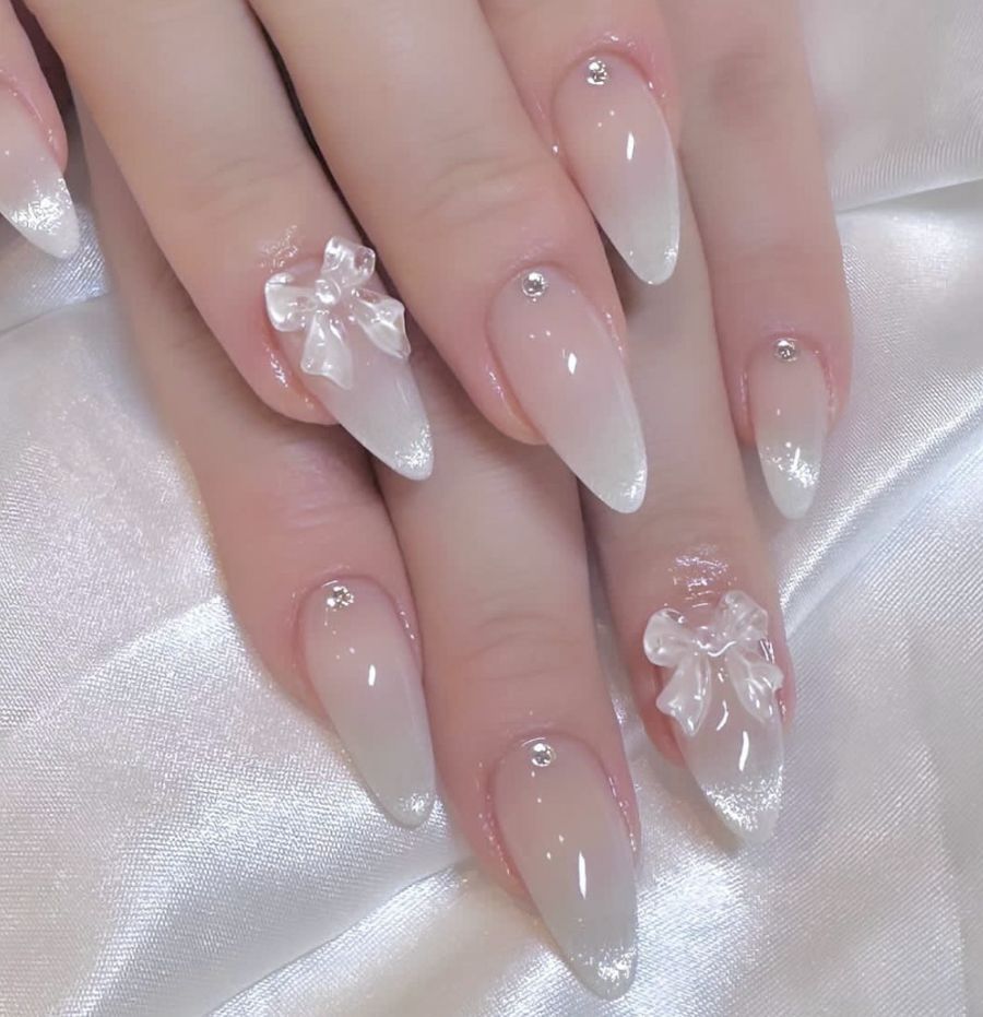 Decorative Heart Design Press-On Nails Bowlift