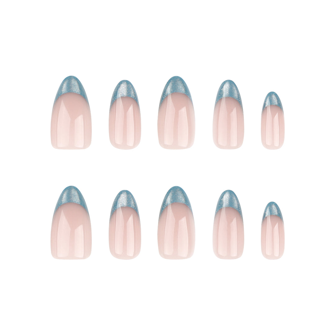 Artistic Nail Art with Glitter and Ombre Effect Bowlift
