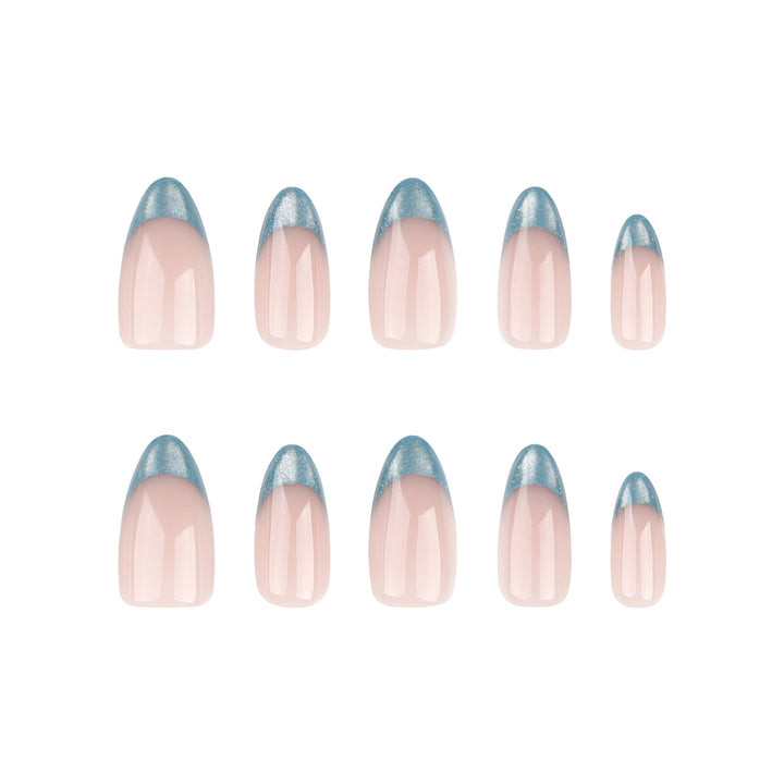 Artistic Nail Art with Glitter and Ombre Effect Bowlift