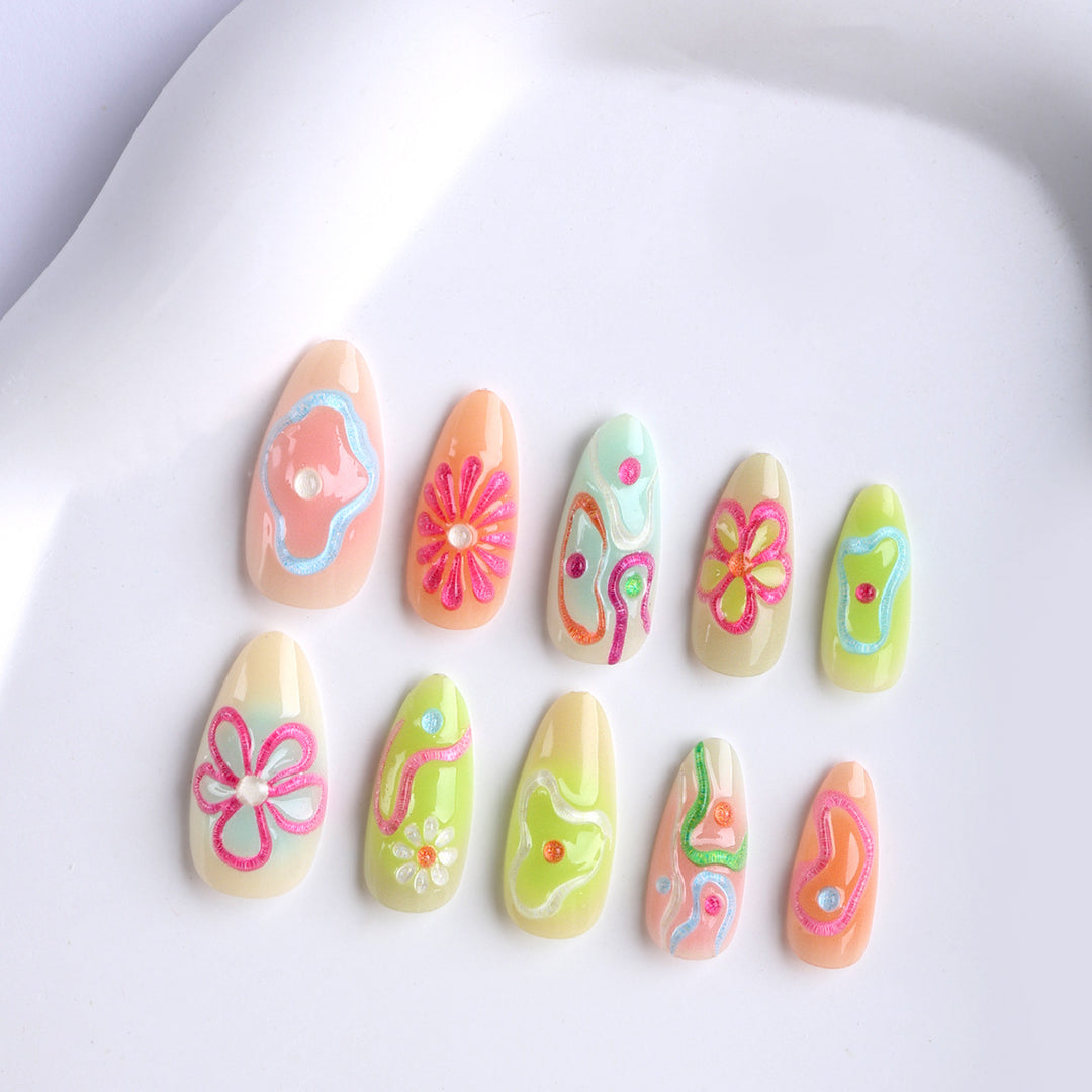 Artificial nails in the creative flower and foil design Bowlift