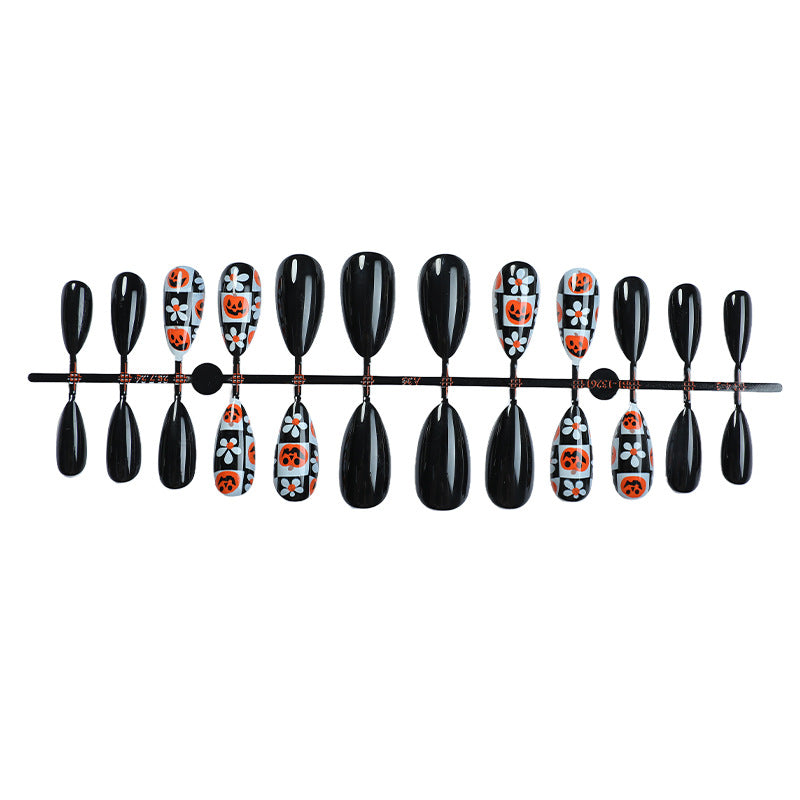 Halloween-Themed Press-On Nail Set Bowlift