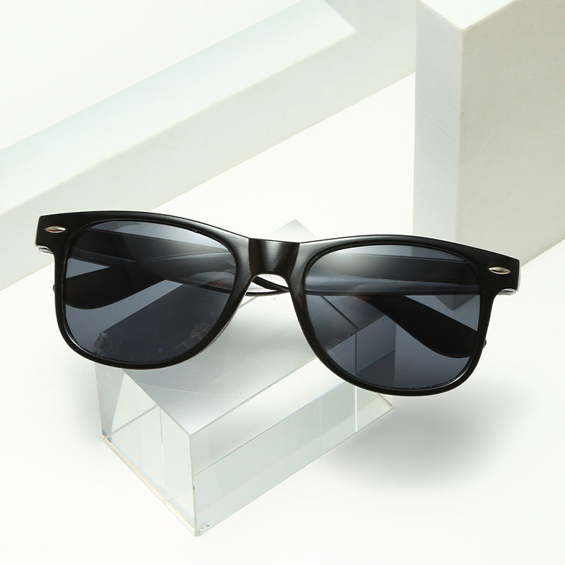 Classic Wayfarer Sunglasses Bowlift