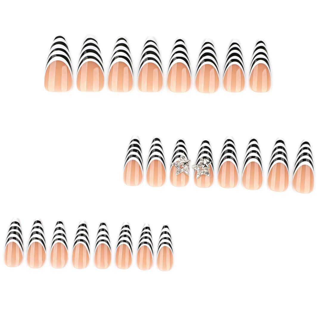 Glamorous Lace Nails Bowlift