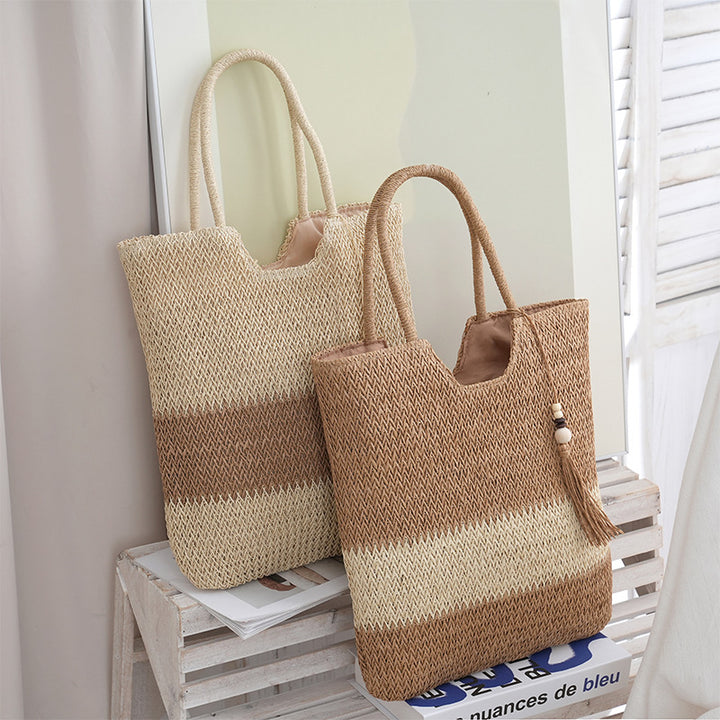 Stylish Handbag Made of Braided Material Bowlift