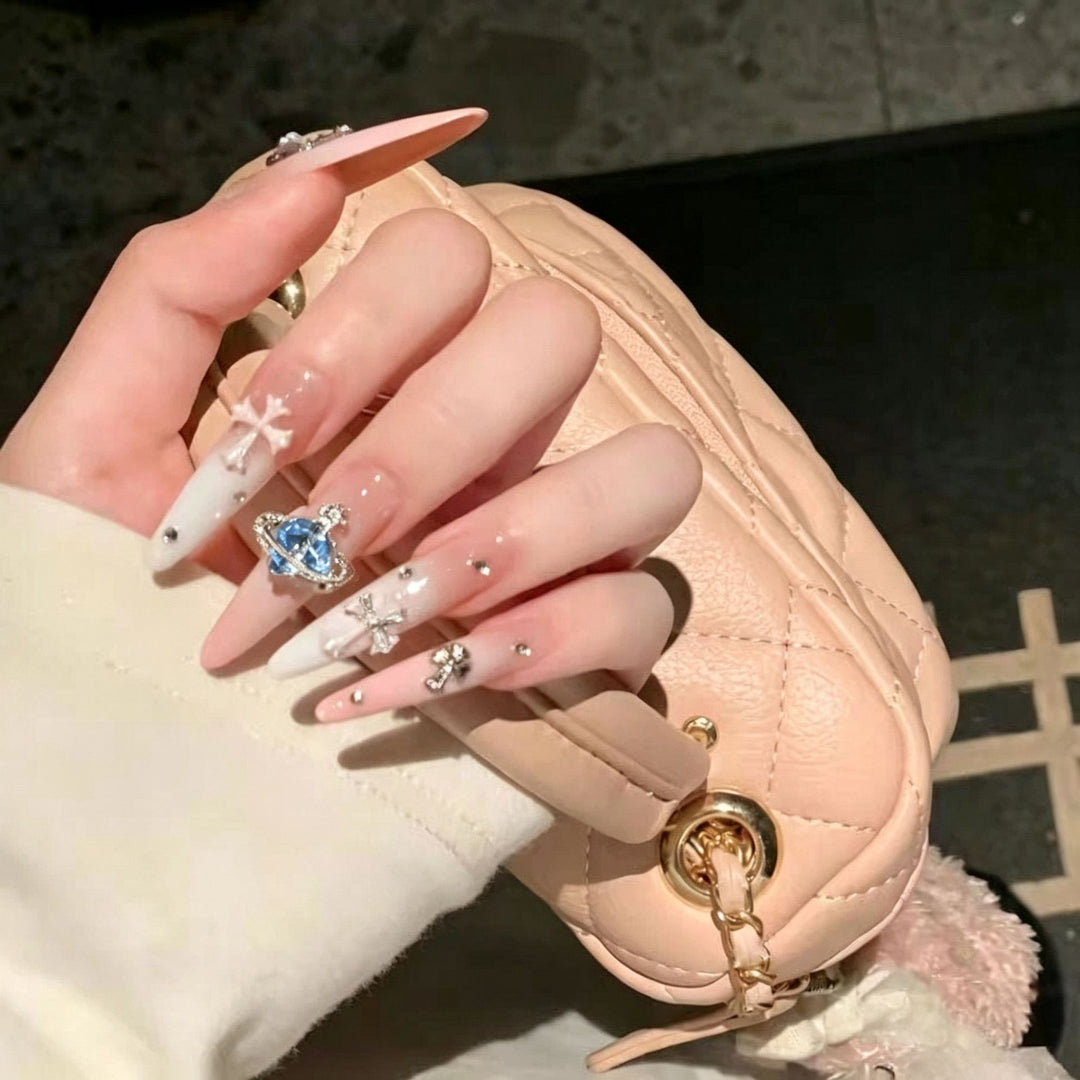 Artistic Floral-Embellished Press-On Nail Art Bowlift