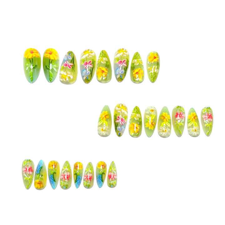 Artificial nail with cheerful floral design Bowlift