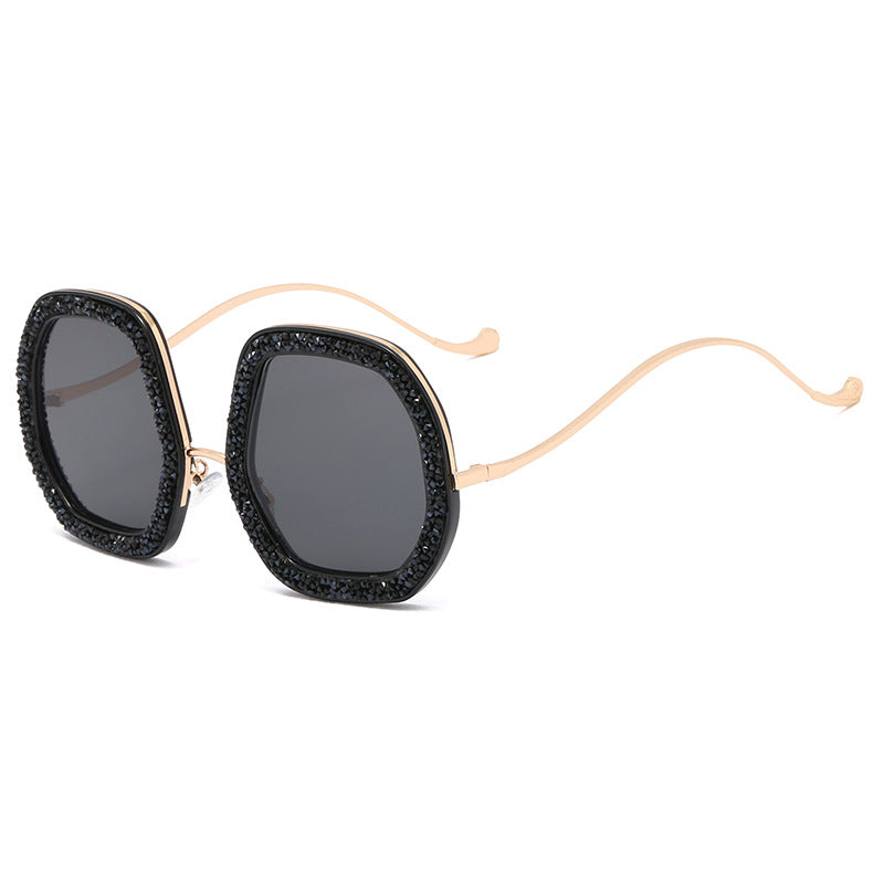 Ladies extravagant sunglasses with sparkling frame Bowlift