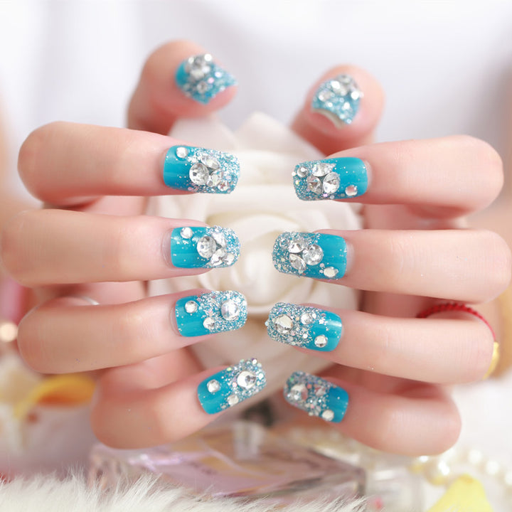 Artificial nails with delicate floral decorations Bowlift