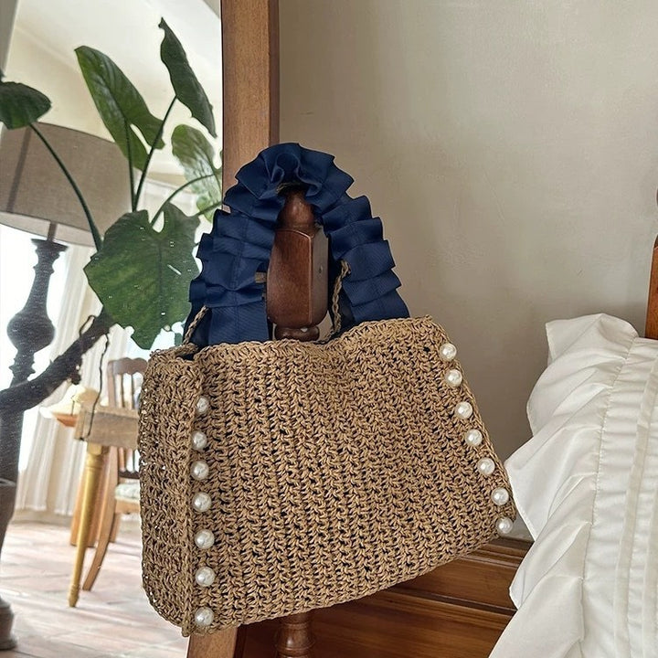 Trendy basket bag with volumetric carrying capacity Bowlift