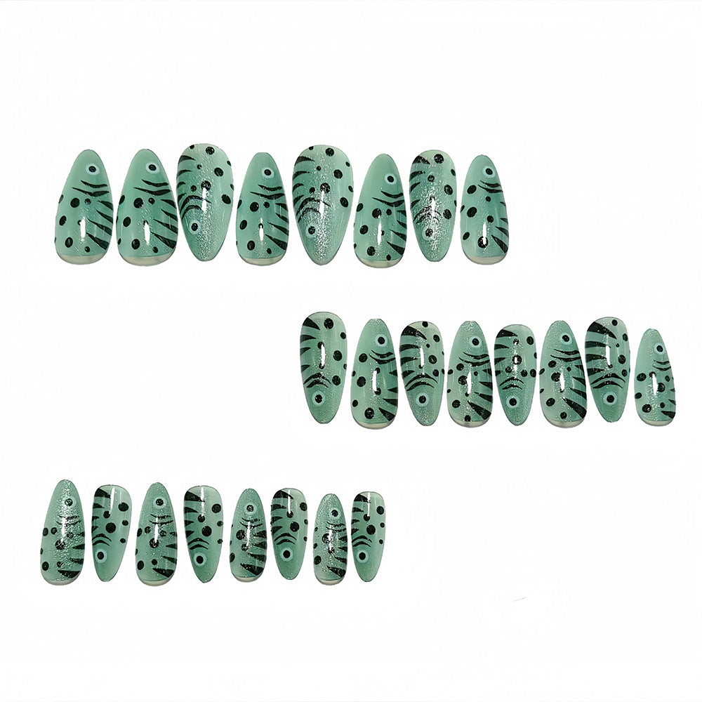 Artificial Nails in Creative Fish Design Bowlift