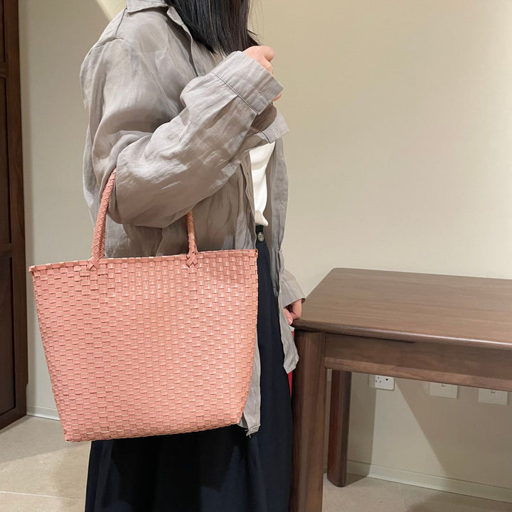 Handmade Tote Bag Made of Woven Material Bowlift