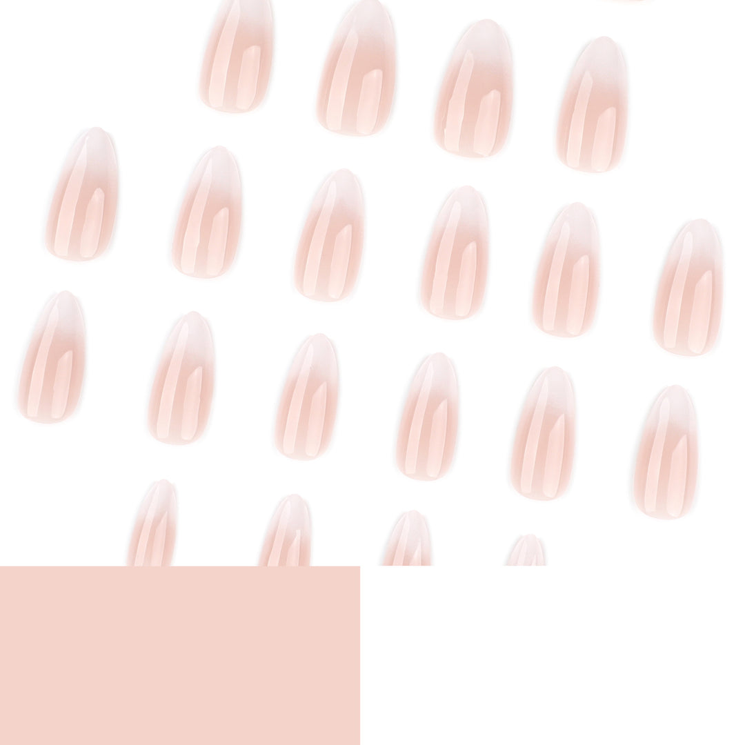 Artful stiletto nails with an elegant gradient and high gloss Bowlift