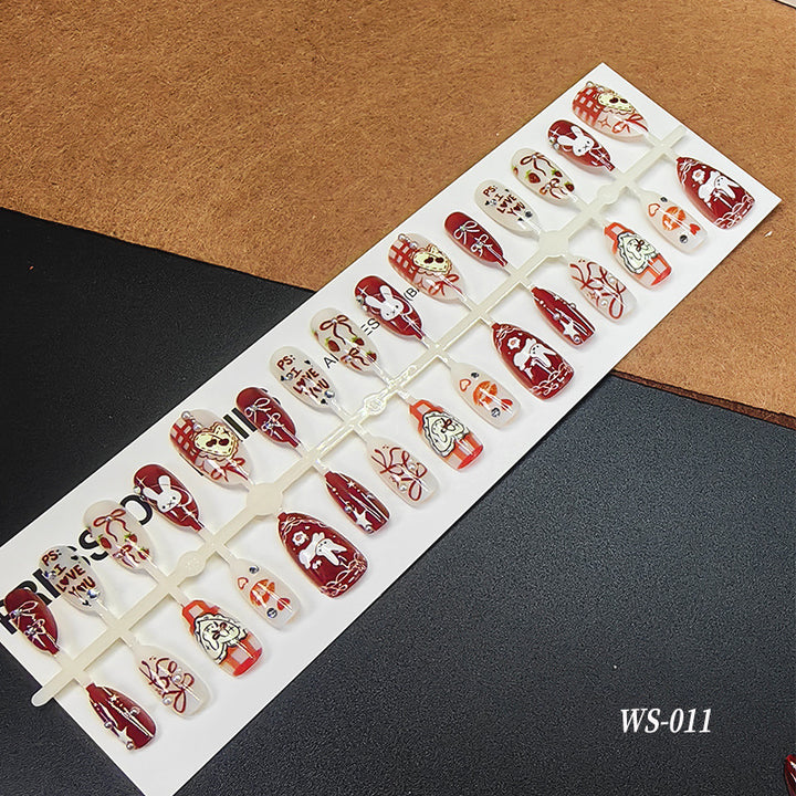 Artificial nails with romantic love motifs Bowlift
