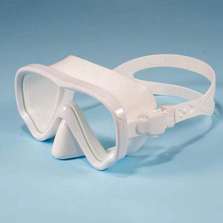 Diving mask with comfortable silicone cover Bowlift