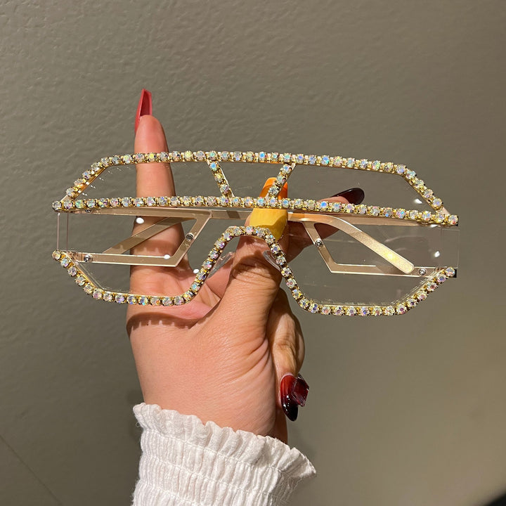 Ladies extravagant fashion glasses Bowlift
