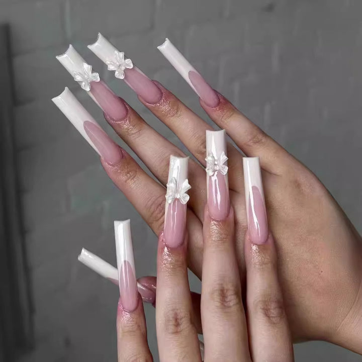 Artificial nails with 3D flower decoration Bowlift