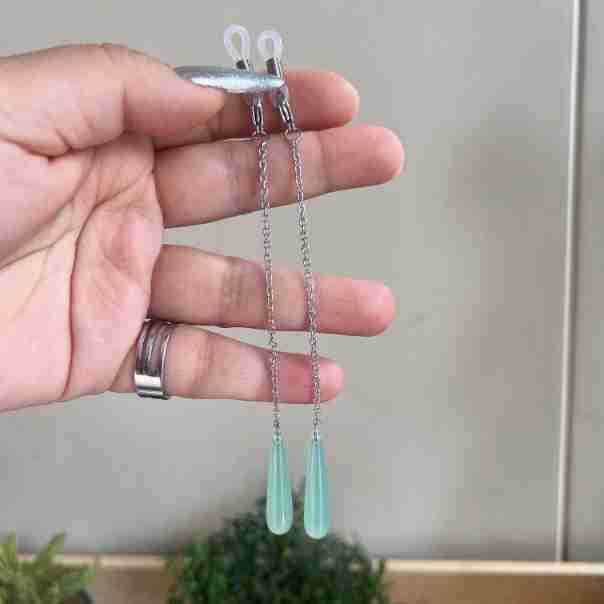 Artisan Leaf Design Dangle Earrings Bowlift