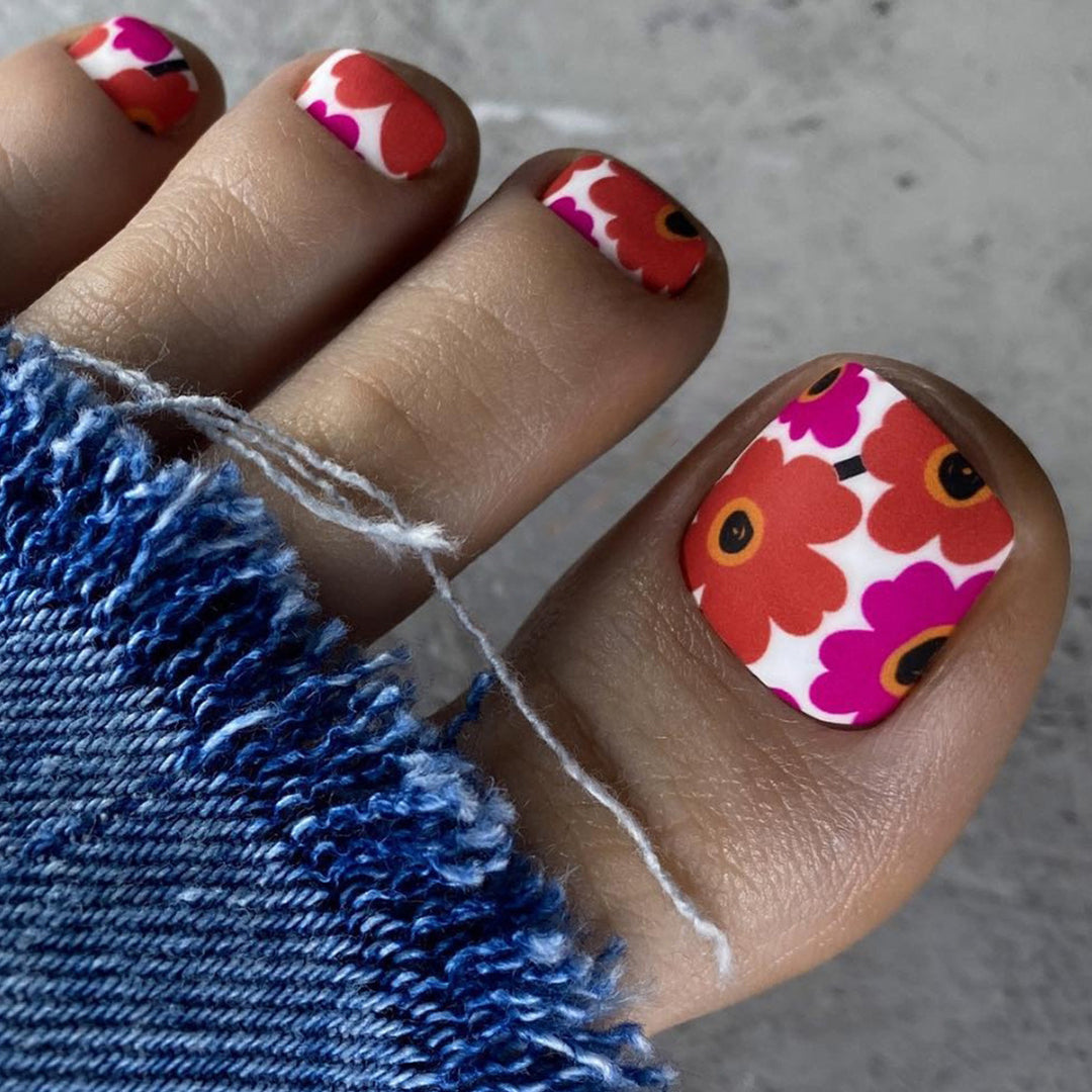 Creative Floral Print Press-On Toenails Bowlift