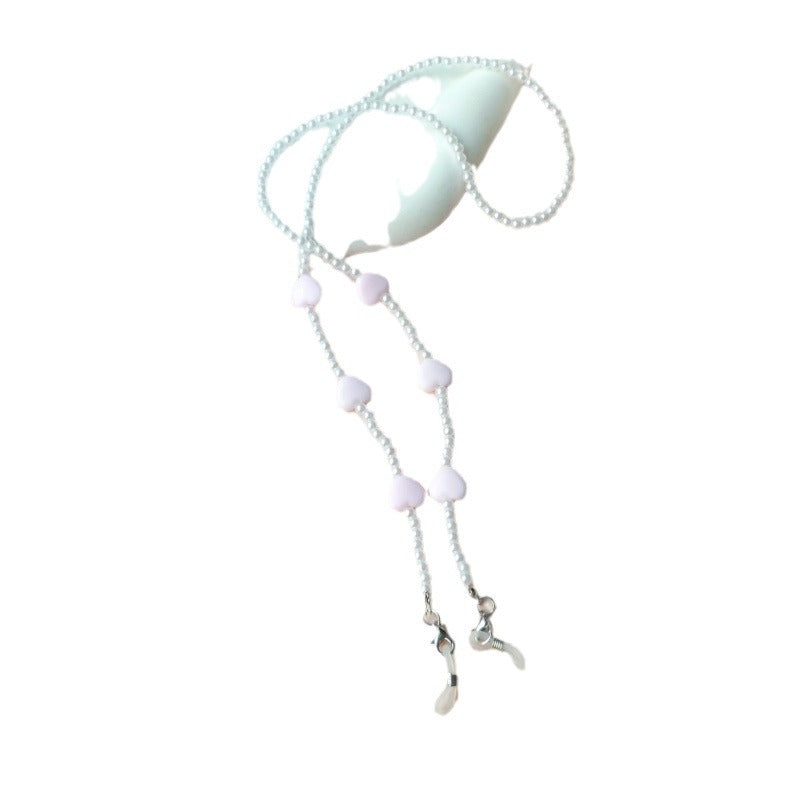 Fashionable pearl necklace with heart pendants Bowlift