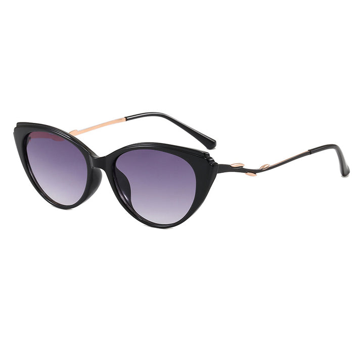 Fashionable Cat-Eye Glasses with Filigree Design Bowlift