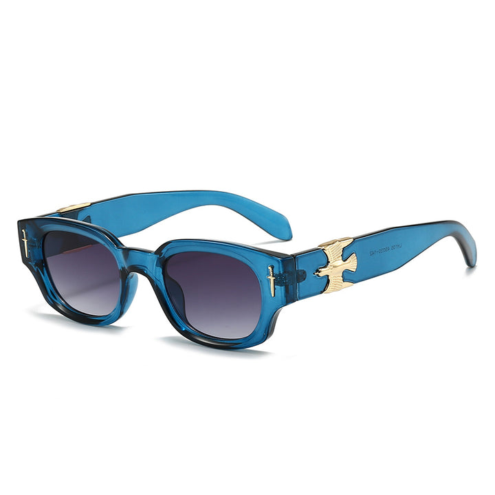 Women's fashionable sunglasses in exclusive tortoiseshell design with elegant metallic accents Bowlift