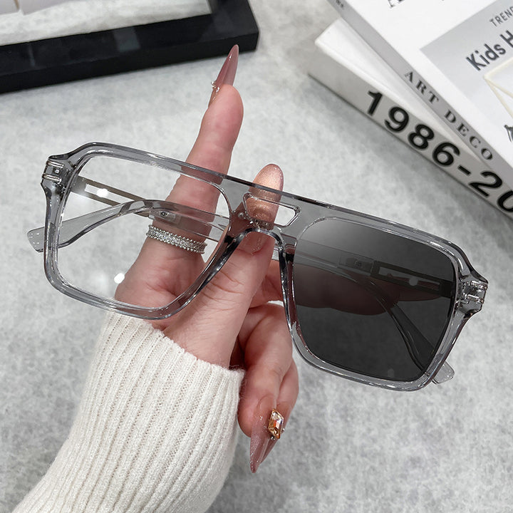 Women’s fashionable glasses Bowlift