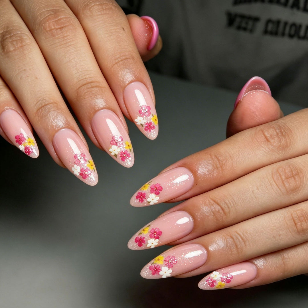 Elegant artificial nails with floral decorations Bowlift