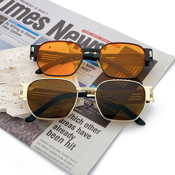 Stylish Oversized Sunglasses in Modern Metal Design Bowlift