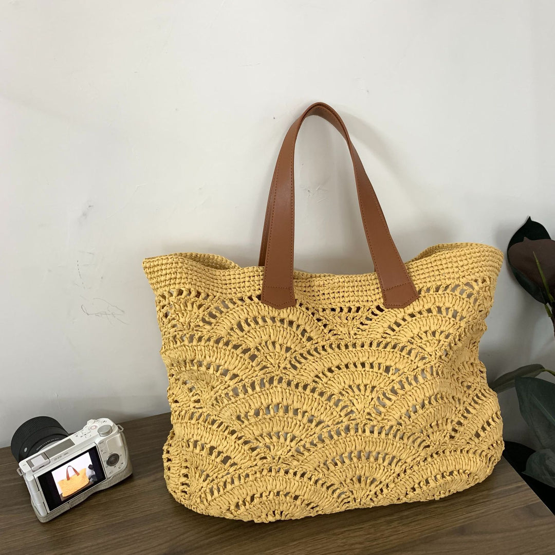 Handwoven macrame bag with leather handles Bowlift